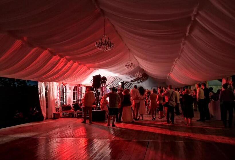 ホテル Dwór Sieraków