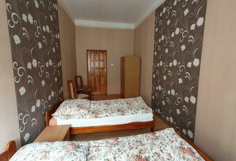 ホテル Pokoje Do Wynajęcia Piastowska