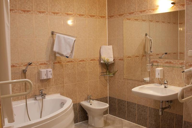 هتل Restauracja Tawerna Gliwice