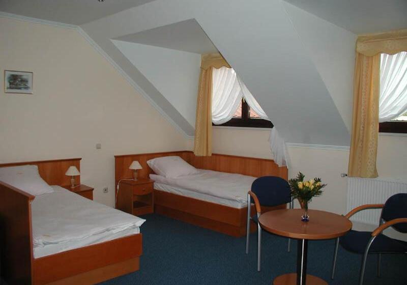 هتل Restauracja Tawerna Gliwice