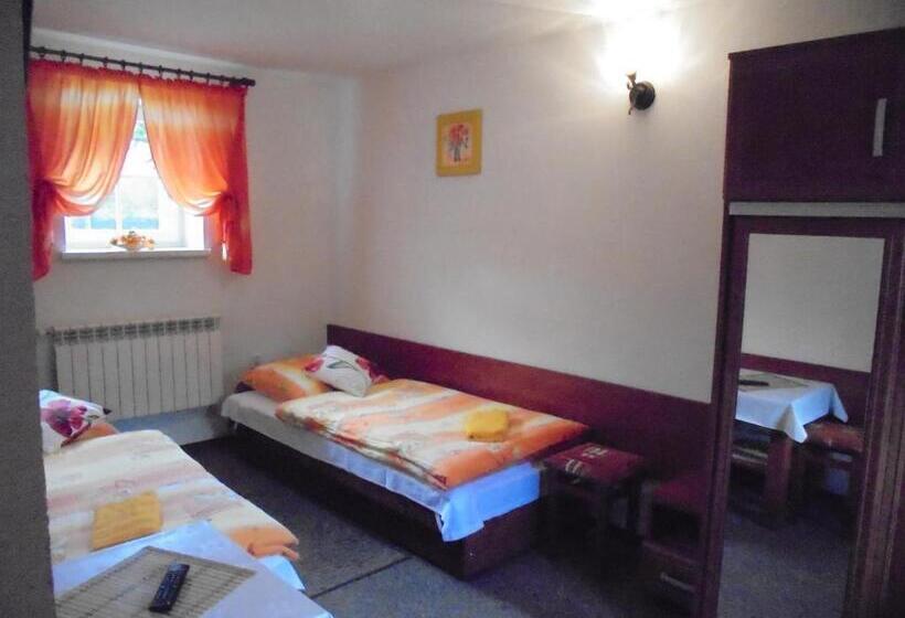 ペンション Agroturystyka Krysia Pilszcz