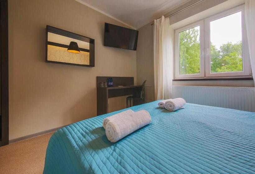 پانسیون B&m Guesthouse