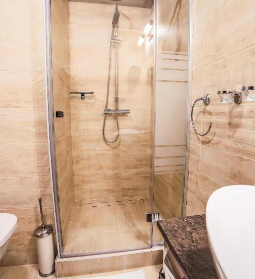 پانسیون B&m Guesthouse