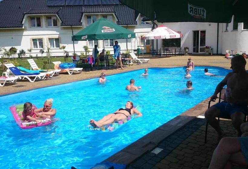 پانسیون Brydar With Sauna, Swimming Pool And Jacuzzi