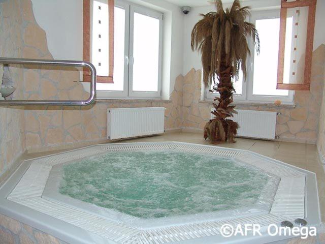 پانسیون Brydar With Sauna, Swimming Pool And Jacuzzi