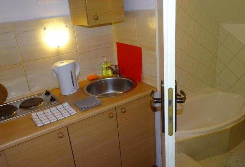 פנסיון Noclegi Marek I Karolina