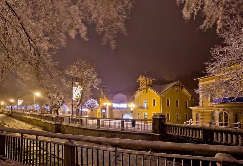 استراحتگاه Piastun Spa&wellness Krynica Zdrój