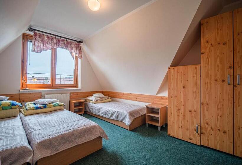 הוסטל Dom Wczasowy Stanislawa