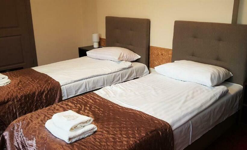 ユースホステル Harmonia