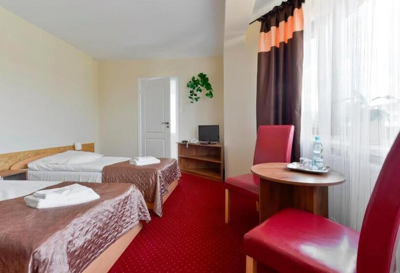 ユースホステル Harmonia