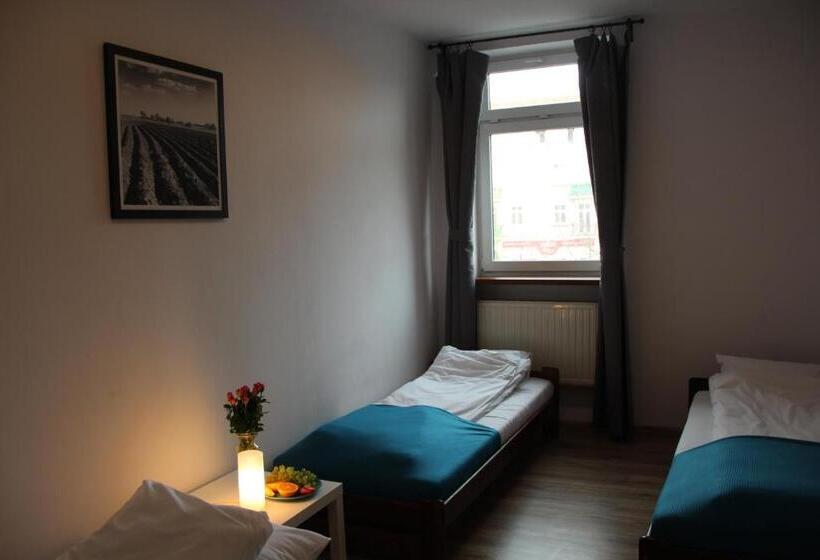 הוסטל Pokoje Babina