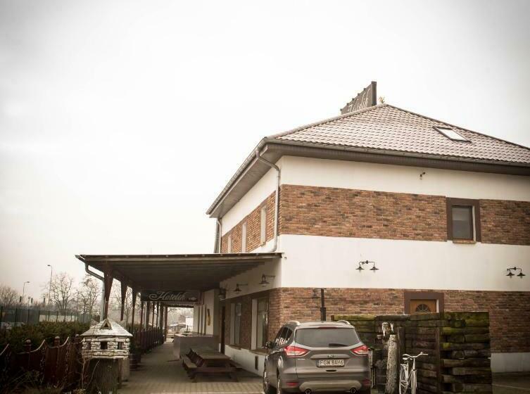 ベッドアンドブレックファースト Apartamentowiec Kuźniar