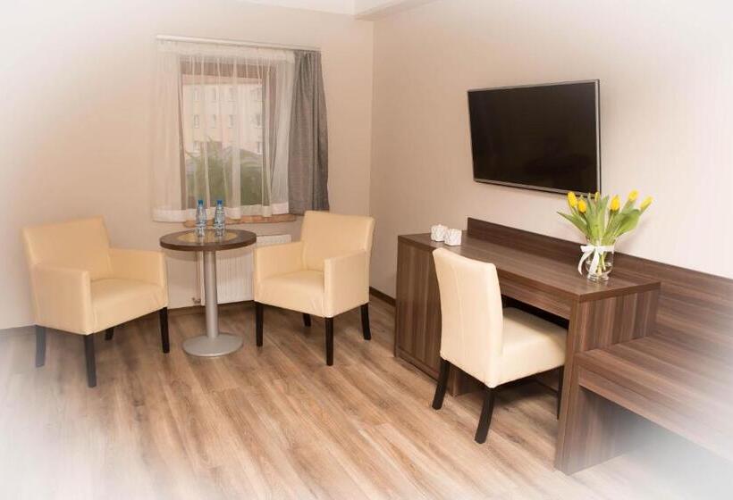 ベッドアンドブレックファースト Apartamentowiec Kuźniar