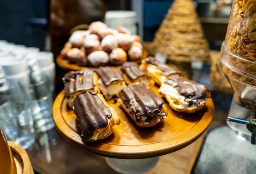 ベッドアンドブレックファースト Apartamentowiec Kuźniar