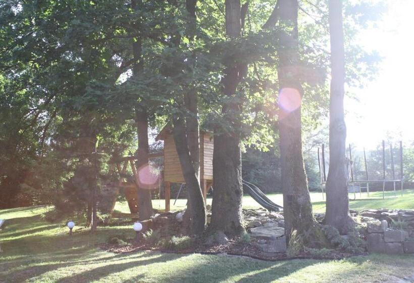 تختخواب و صبحانه Dom Na Klonowym Wzgórzu