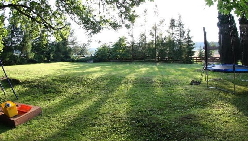 تختخواب و صبحانه Dom Na Klonowym Wzgórzu