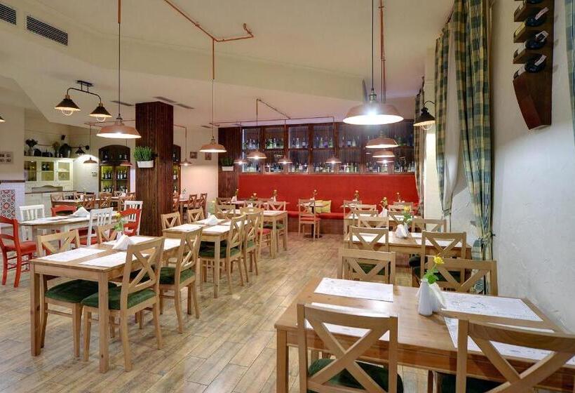 تختخواب و صبحانه Leśny Dwór