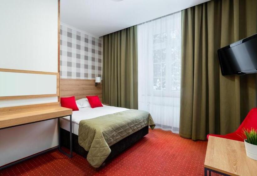 تختخواب و صبحانه Leśny Dwór