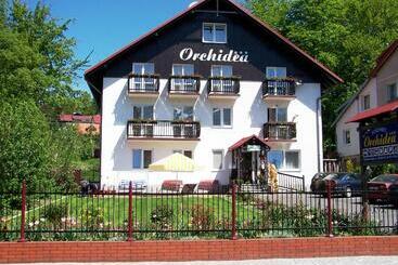 تختخواب و صبحانه Orchidea