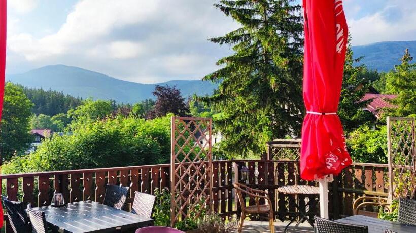 تختخواب و صبحانه Oro Cavallo