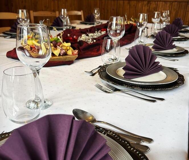 تختخواب و صبحانه Oro Cavallo