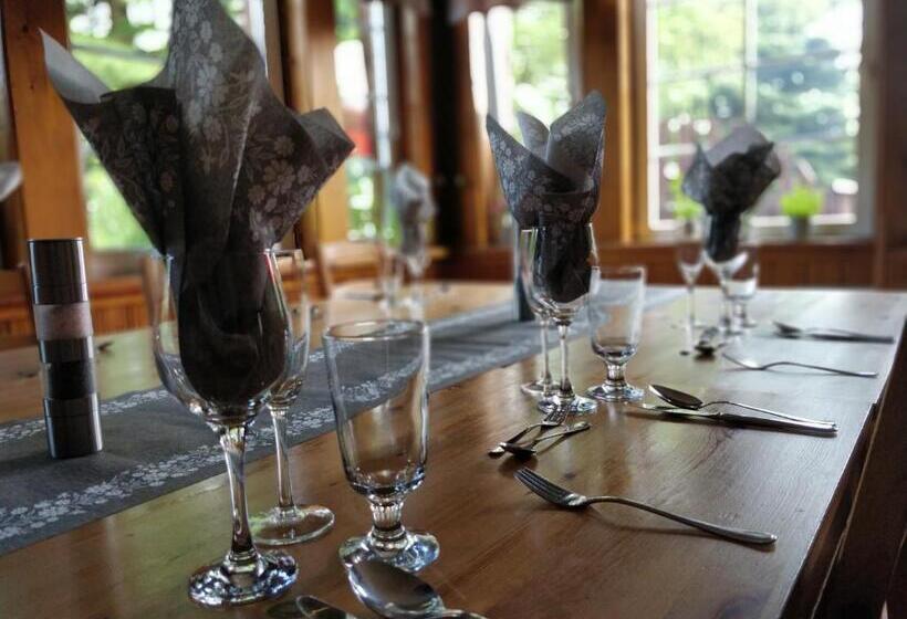 تختخواب و صبحانه Oro Cavallo