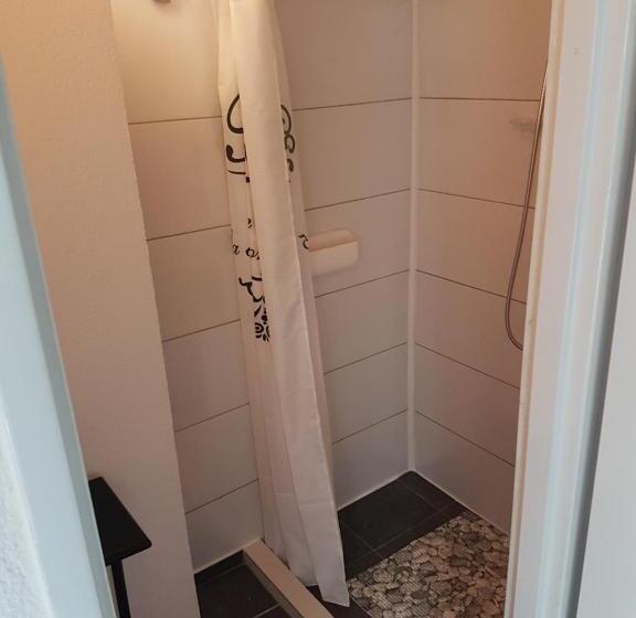 تختخواب و صبحانه Willa Grafit