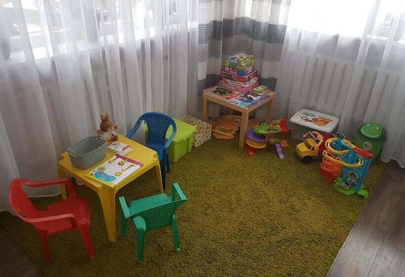 تختخواب و صبحانه Willa Grafit