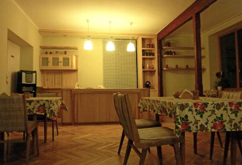 تختخواب و صبحانه Willa Litka