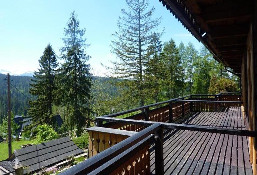 تختخواب و صبحانه Willa Litka