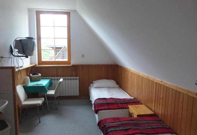 تختخواب و صبحانه Willa Litka