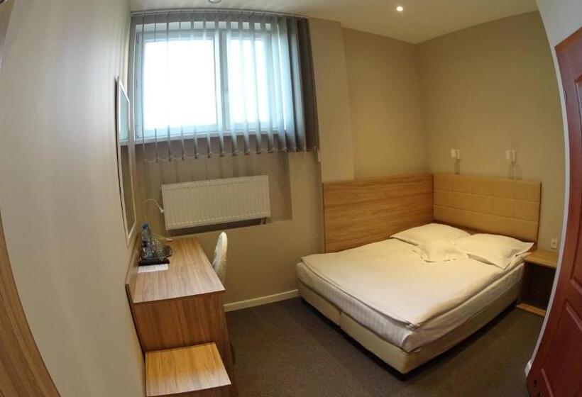 בית מלון כפרי Astra