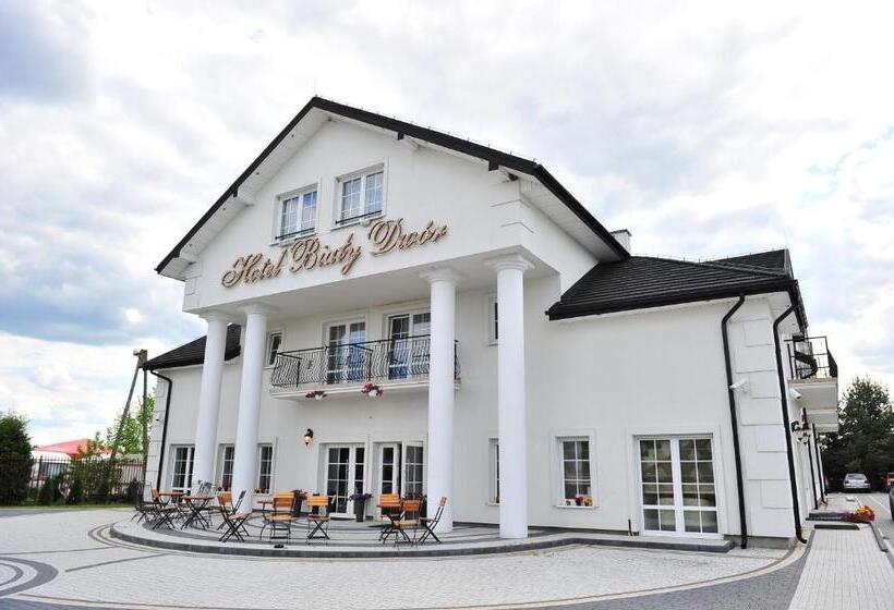 ホテル Biały Dwór