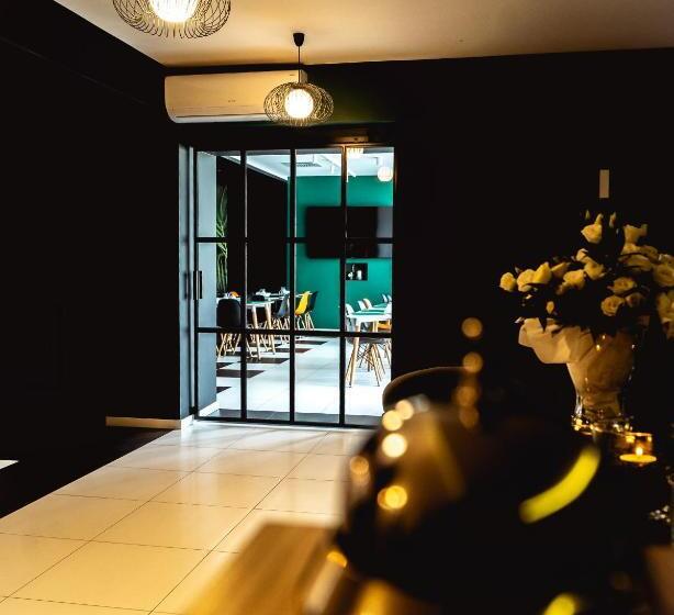 בית מלון כפרי Kelman Inn Global Nowa Sól