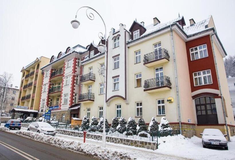 هتل Nat Krynica Zdrój