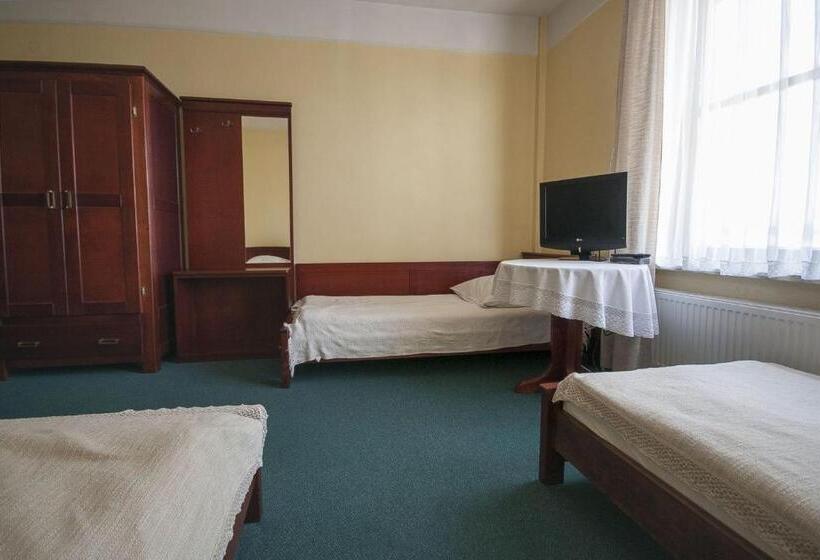 هتل Restauracja Pod Parowozem