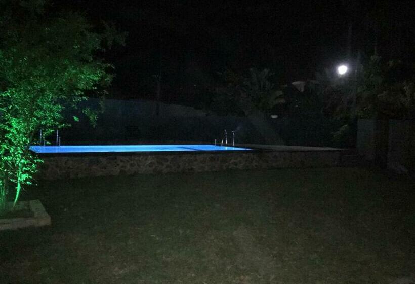 پانسیون Relax Inn Hikkaduwa