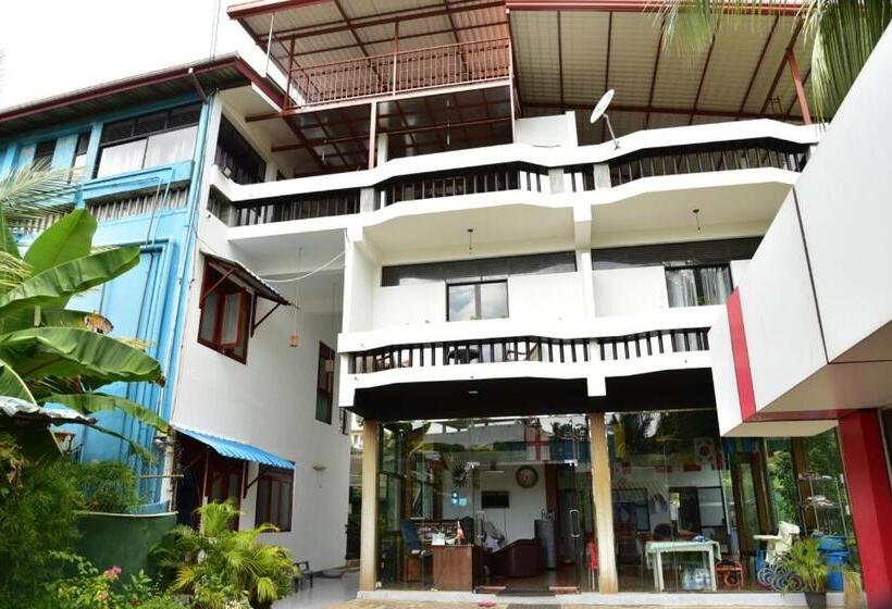 پانسیون Relax Inn Hikkaduwa