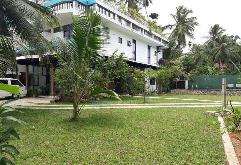 پانسیون Relax Inn Hikkaduwa