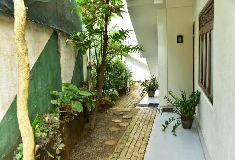 پانسیون Relax Inn Hikkaduwa