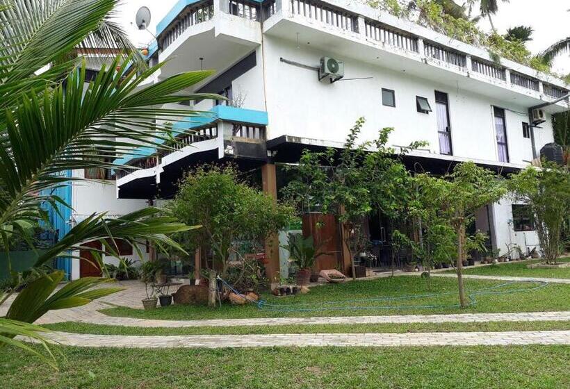 پانسیون Relax Inn Hikkaduwa