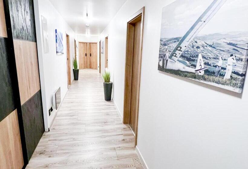 هاستل Pod Gromadzyniem Resort
