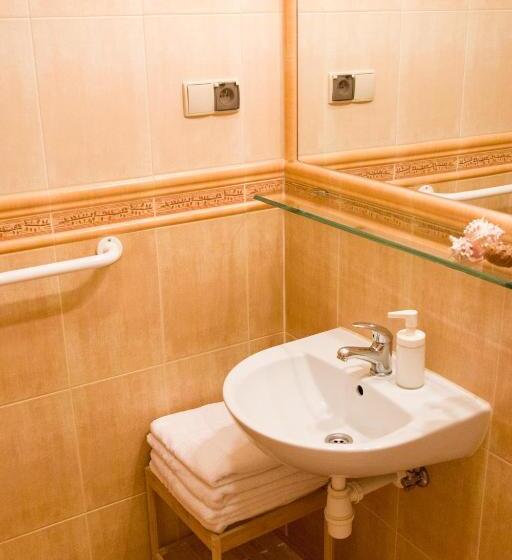 تختخواب و صبحانه Apartamenty Matuska