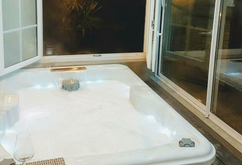 住宿加早餐  Laouen Blavezh Ti