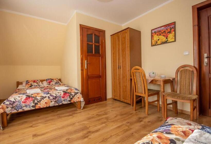 تختخواب و صبحانه Willa Bukowina