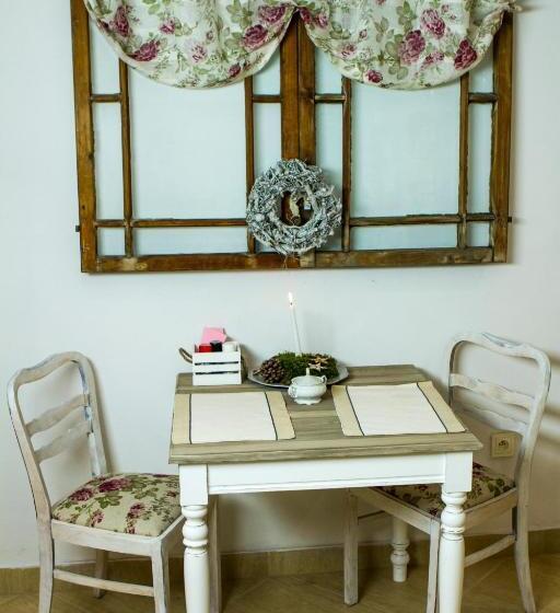 تختخواب و صبحانه Willa Izbica Karpacz