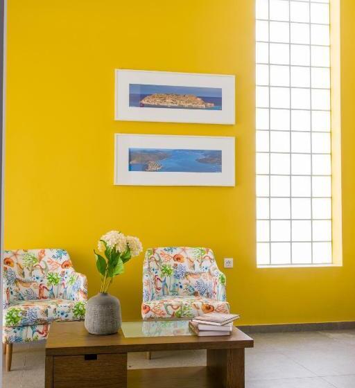 هتل Elounda Colour Apartments