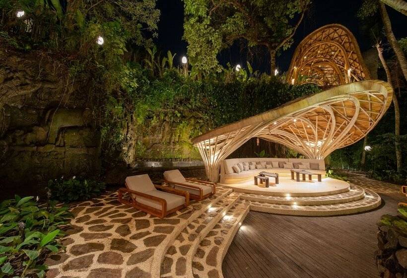 هتل Ulaman Eco Luxury Retreat