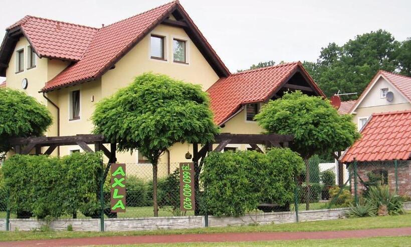 پانسیون Willa Axla Z Werandą Ogrodem I Parkingiem