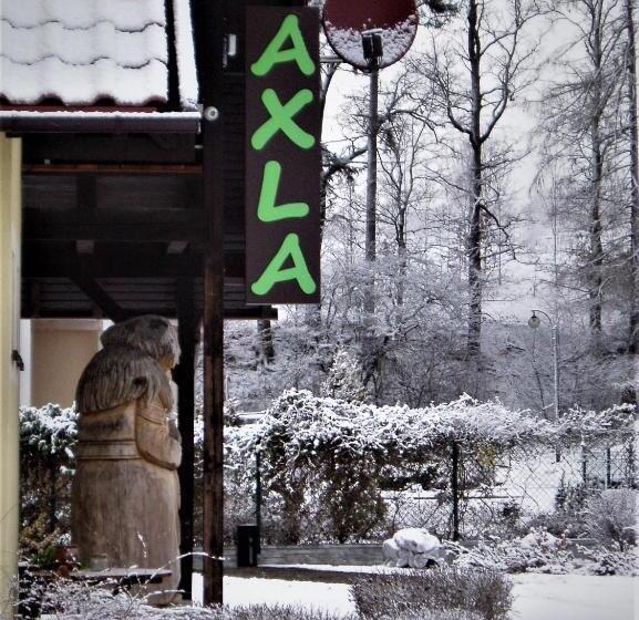 پانسیون Willa Axla Z Werandą Ogrodem I Parkingiem